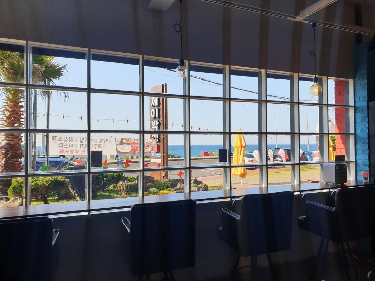 Jeju Airport Hostel Yesjun Exterior photo