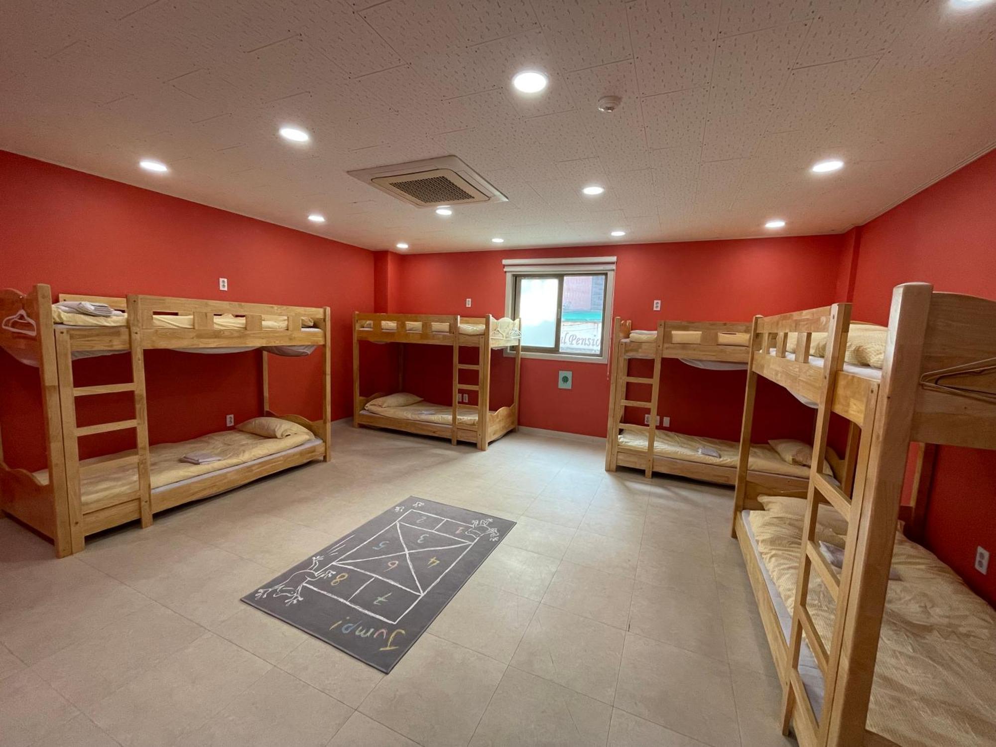 Jeju Airport Hostel Yesjun Exterior photo